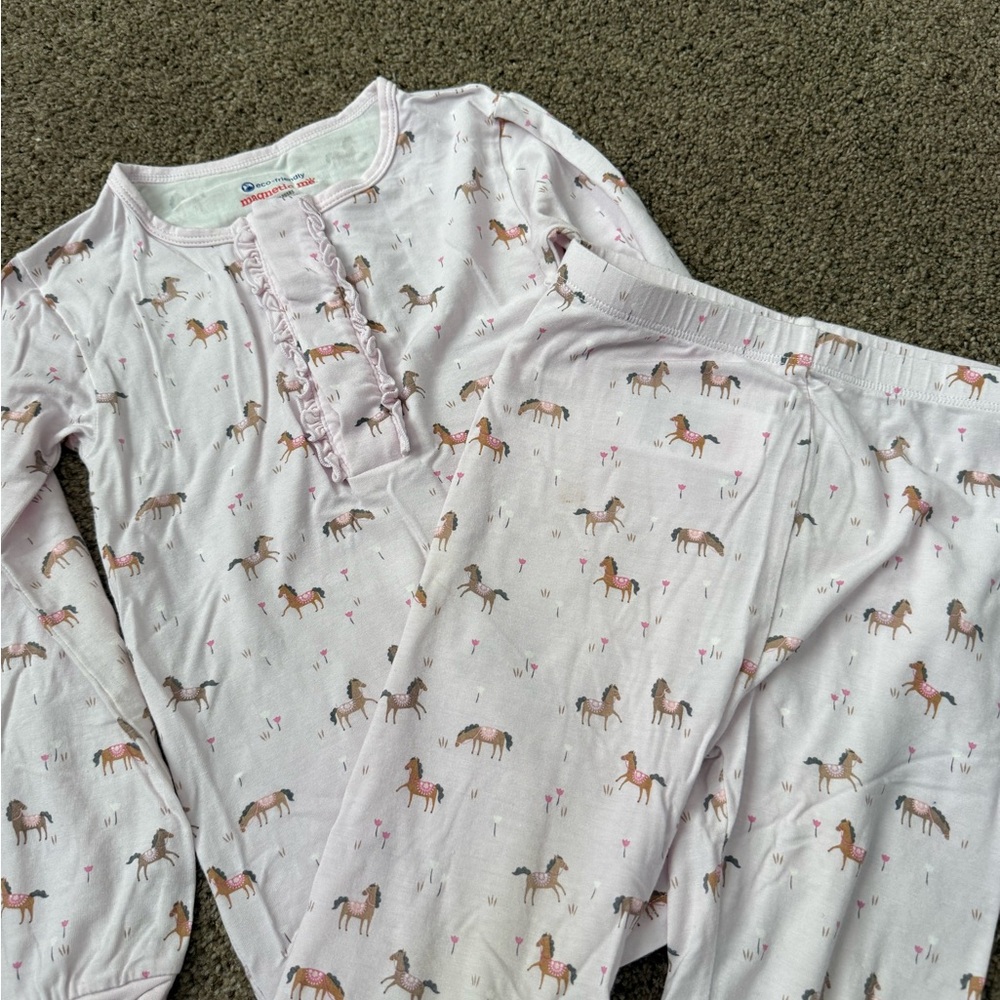 Magnetic Me horse pj set